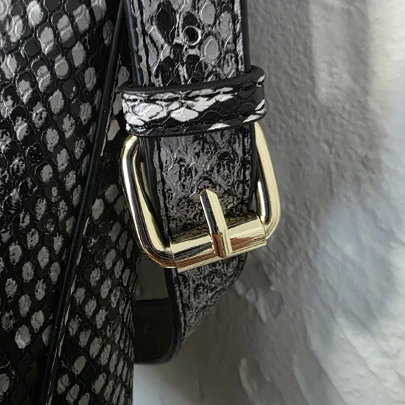 Jules Kae Urban Outfitters Snakeskin Tote Bag - Picture 4 of 12